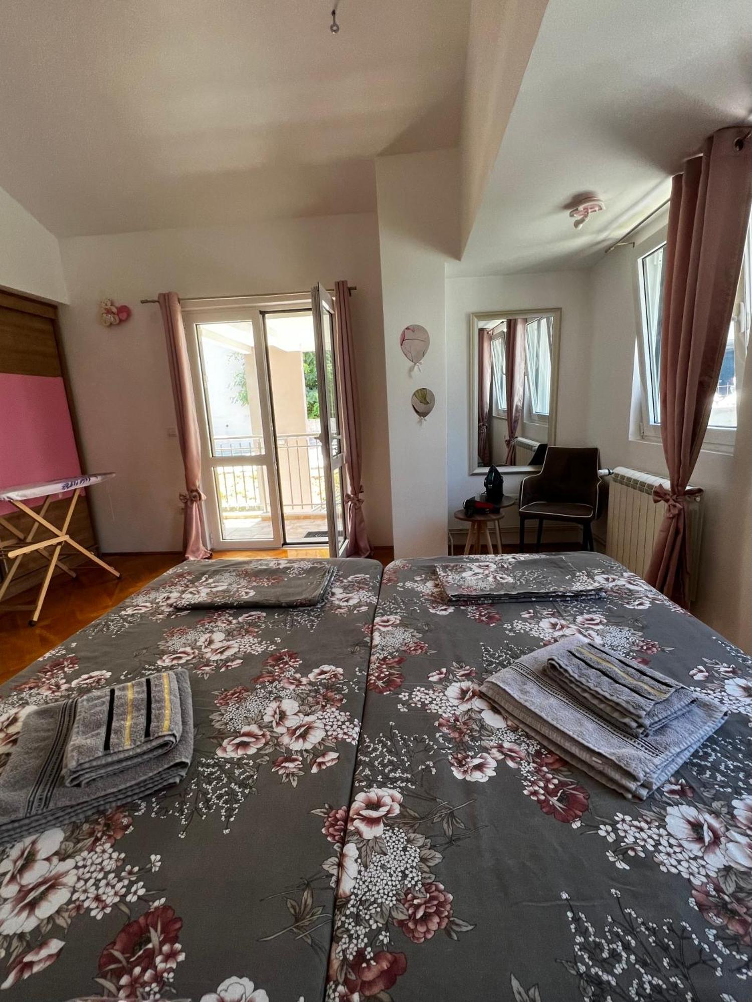 Guest House Mrvaljevic Budva Eksteriør billede